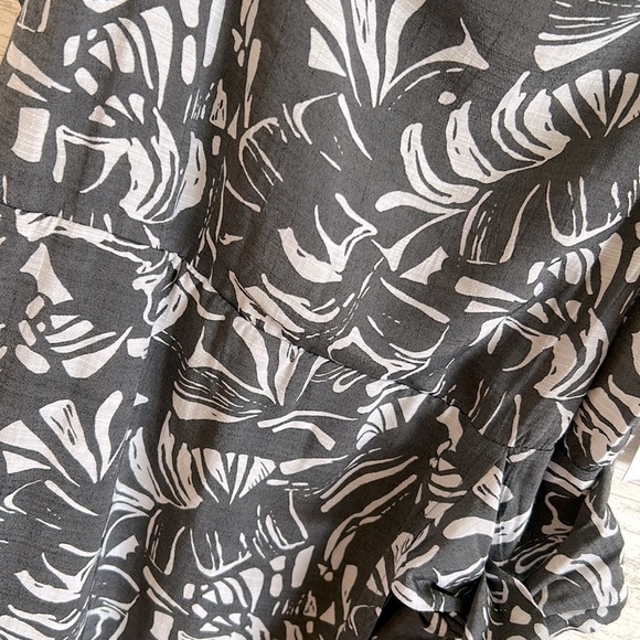 Nine West Floral Grey Sundress | SIZE L - Picture 6 of 6